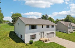 1922 Amanda Drive, Reedsburg, WI 53959