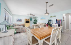 8425 Gulf Boulevard, Navarre, FL 32566