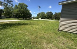 200 Mulberry Avenue, Afton, OK 74331