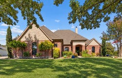 4613 Lake Breeze Drive, McKinney, TX 75071