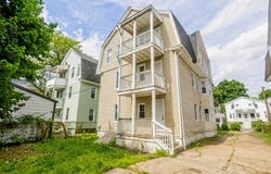 116-118 Massasoit St, Springfield, MA 01107