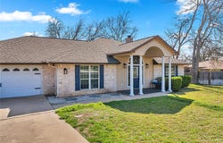 185 Broadmoor St, Marble Falls, TX 78654