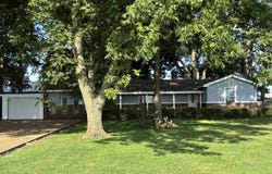 1702 S Ruddle Rd, Blytheville, AR 72315