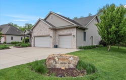 4319 Creek Drive, Springfield, IL 62711