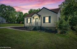 123 Kingwood St, Kingston, TN 37763