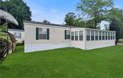27 Lawndale Road, Chautauqua, NY 14757