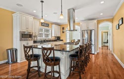 15323 Royal Troon Ave, Louisville, KY 40245