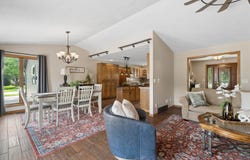 926 MILLBROOK Drive, NEENAH, WI 54956