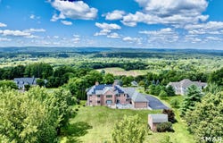 24 Hunting Ridge Drive, Simsbury, CT 06070