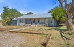 401 Dysart Street, Claude, TX 79019