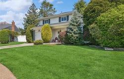 69 Sunnyside Lane, Oyster Bay, NY 11590
