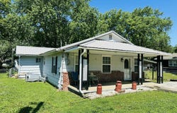 210 S 3 rd Street, Arma, KS 66712