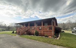 128 Old Stinking Creek Rd, LaFollette, TN 37766