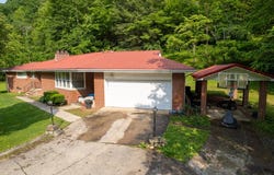 2851 Long Fork Road, Virgie, KY 41572
