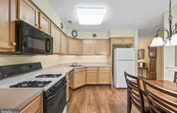 117 KINGSTON BOULEVARD, HAMILTON, NJ 08690