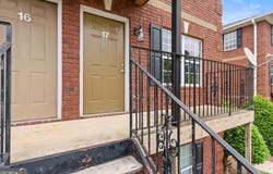 105 Whitehead, Athens, GA 30606