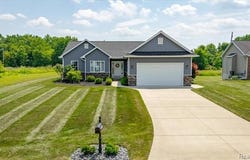 5606 Chatham Lane, Grand Blanc, MI 48439