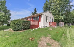 3211 Mark Twain Drive, St Joseph, MO 64501