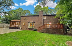 3245 15th Street NE, Hickory, NC 28601