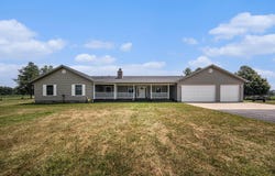 6345 Wolf Lake Road, Jackson, MI 49201