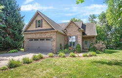 300 Village Lane, Seneca, IL 61360