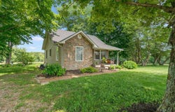 1729 Colesbend Road, Smiths Grove, KY 42171