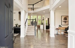 121 GLENCOE CT, NEWARK, DE 19702