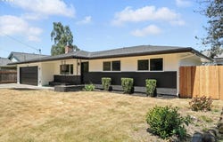 1415 E 7TH ST, Newberg, OR 97132