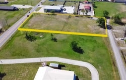 2097 S Eastern Avenue, Moore, OK 73160