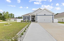 752 Greenwich Place, Richlands, NC 28574
