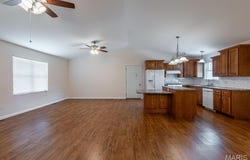 2855 N Kingshighway Street, Perryville, MO 63775