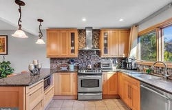 124 BROOKSIDE LANE, HILLSBOROUGH, NJ 08844