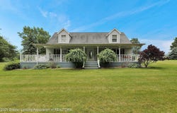 14235 Saxton Rd Road, Springport, MI 49284