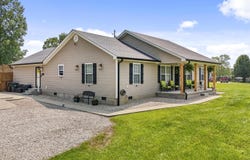 176 McFarland Lane, Jeffersonville, KY 40337