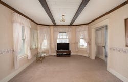 16 Oakwood Boulevard, Hudson, NY 12534