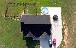 7921 Bud Hawkins Rd, Corryton, TN 37721