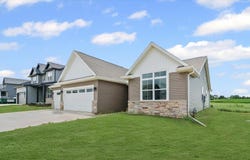603 Wheatley Drive, Mahomet, IL 61853