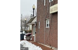 15 S FORKLANDING Road, MAPLE SHADE, NJ 08052