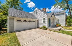 1618 Birmingham Boulevard, Birmingham, MI 48009