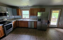 14 Bortz Rd, Stoneboro, PA 16153