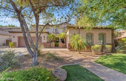824 W WHITTEN Street, Chandler, AZ 85225