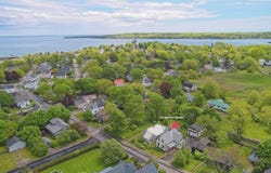 34 Holmes Street, Rockland, ME 04841