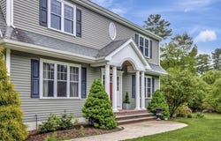 4 Buckskin Dr, Mansfield, MA 02048