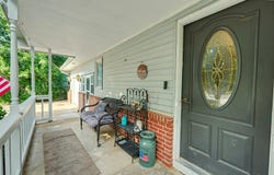 105 S Cedar St, Lindsborg, KS 67456
