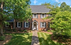 414 S State Street, Lexington, NC 27292