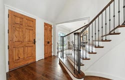 28 Le Mans Court, Prairie Village, KS 66208