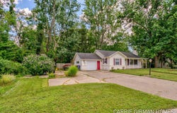 918 Paw Paw Drive, Holland, MI 49423