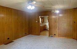 1006 Gent Avenue, Johnston City, IL 62951