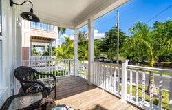 340 6TH STREET E, BRADENTON, FL 34208