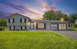 951 Copperkettle Road, Webster, NY 14580